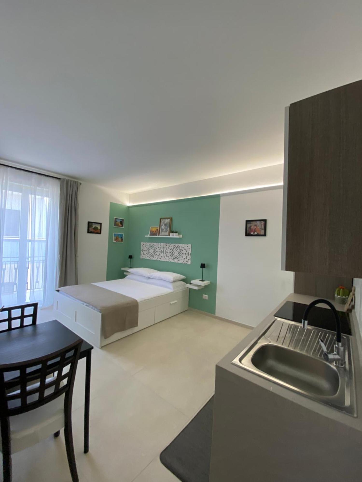 Le Buguse Suite Apartment Lecce Exterior foto